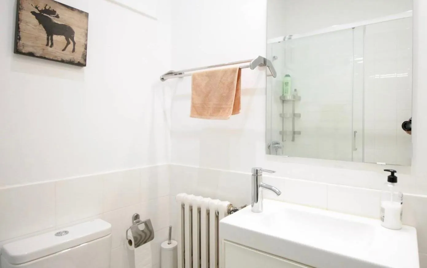 Eixample Apartments - Pova Barcelona 0*,  Spain